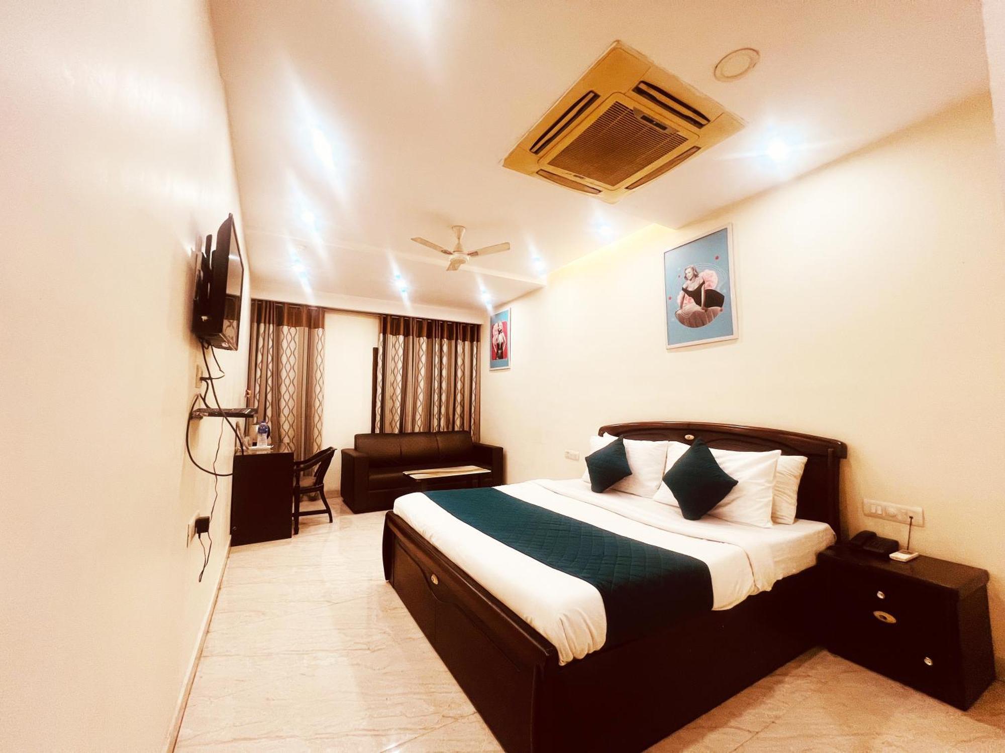Hotel Lagoona And Banquet Hall Új-Delhi Kültér fotó